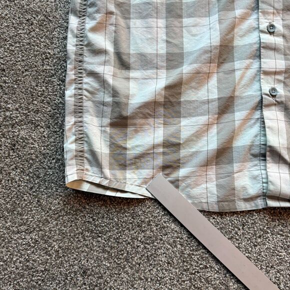 ARC'TERYX MENS SHORT SLEEVE CHECKERED BUTTON DOWN SHIRT MENS LARGE - Picture 8 of 8